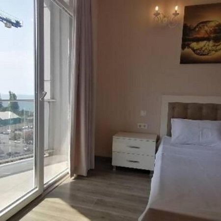 Batymi Lux Apartment Batumi Luaran gambar