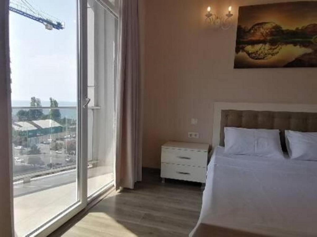 Batymi Lux Apartment Batumi Luaran gambar